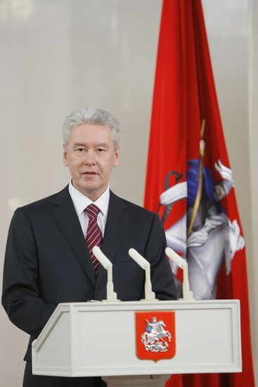 Sergei Sobyanin being sworn-in as Moscow Mayor