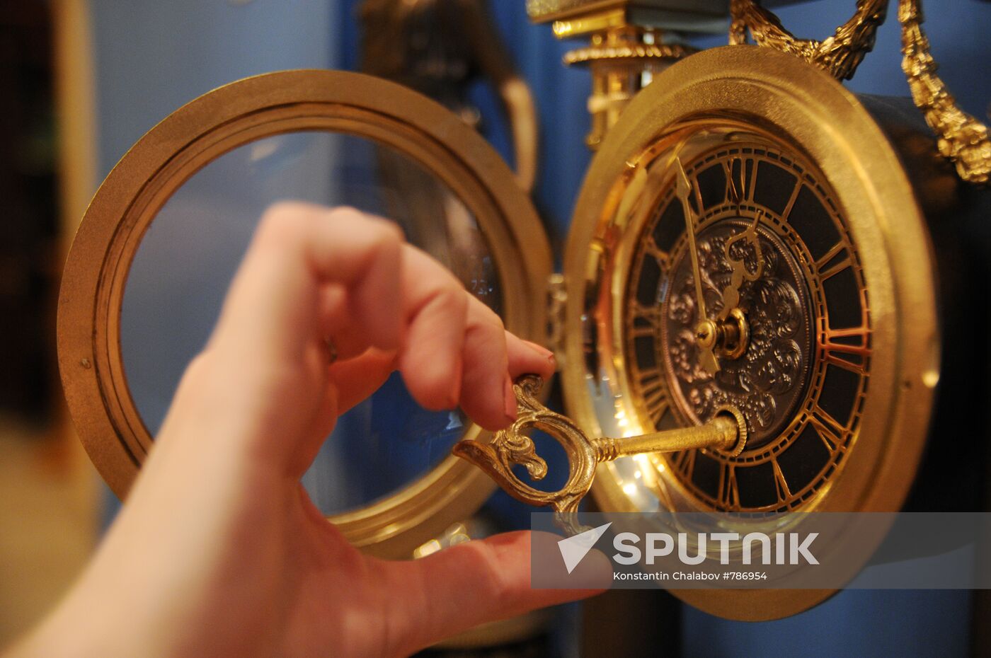 Changing clock to winter time