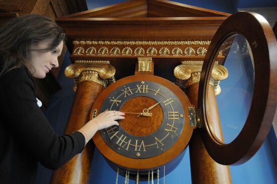 Changing clock to winter time