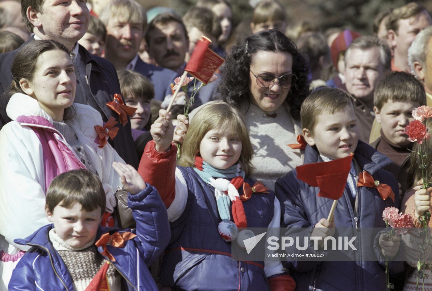Katya Lychyova on demonstration