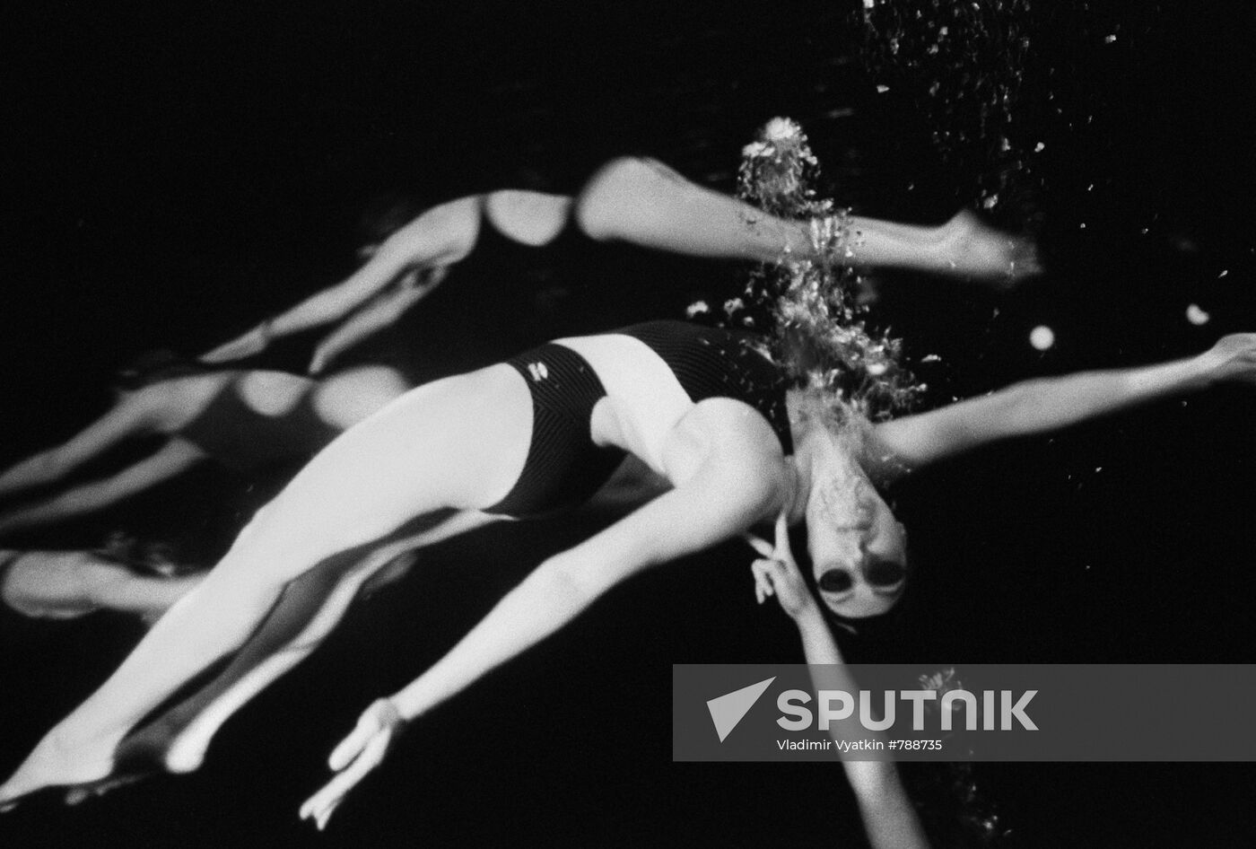 Synchronized swimming school, Moscow
