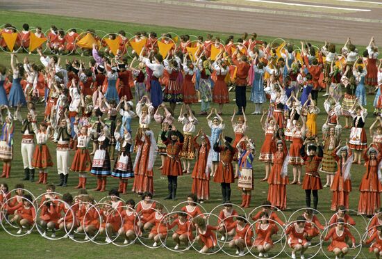 V-Day sports and artistic show
