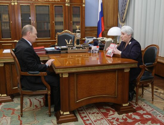 Vladimir Putin meets with Natalya Solzhenitsyna
