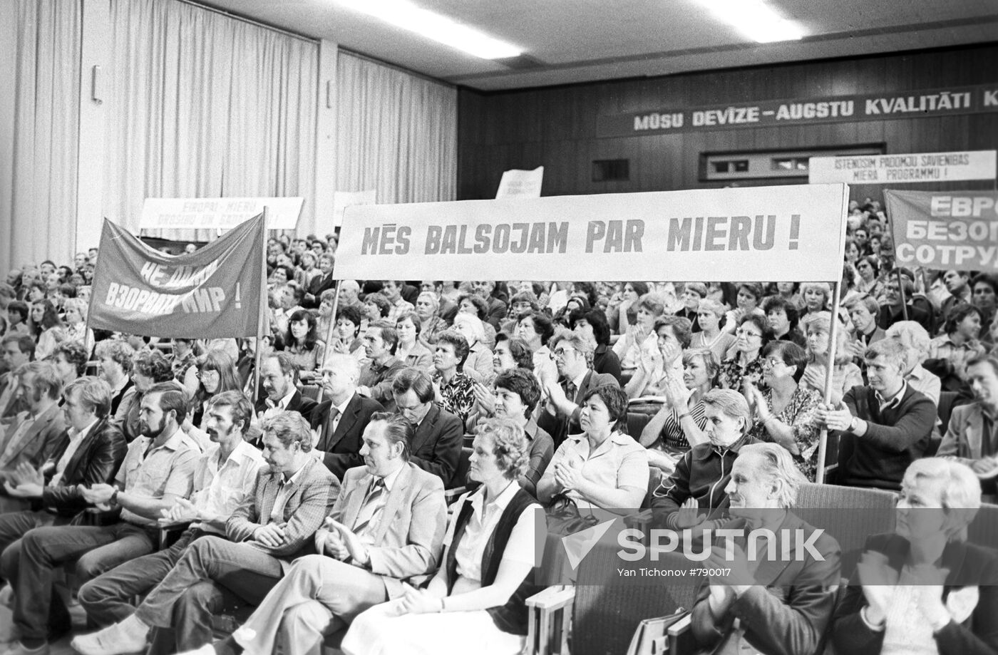 Day of trade union actions for peace