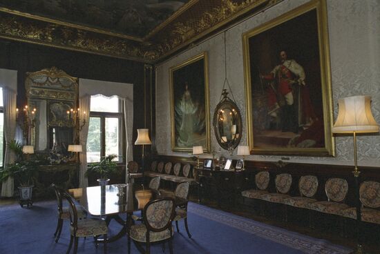 Portrait Hall in Residence of British Ambassador to Russia
