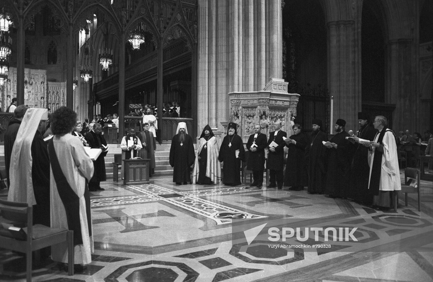 Soviet-American religious service