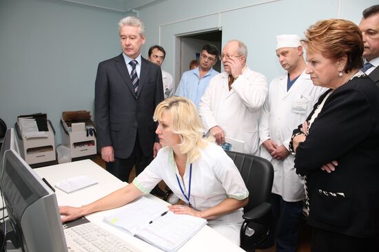 Moscow's Mayor holds meeting