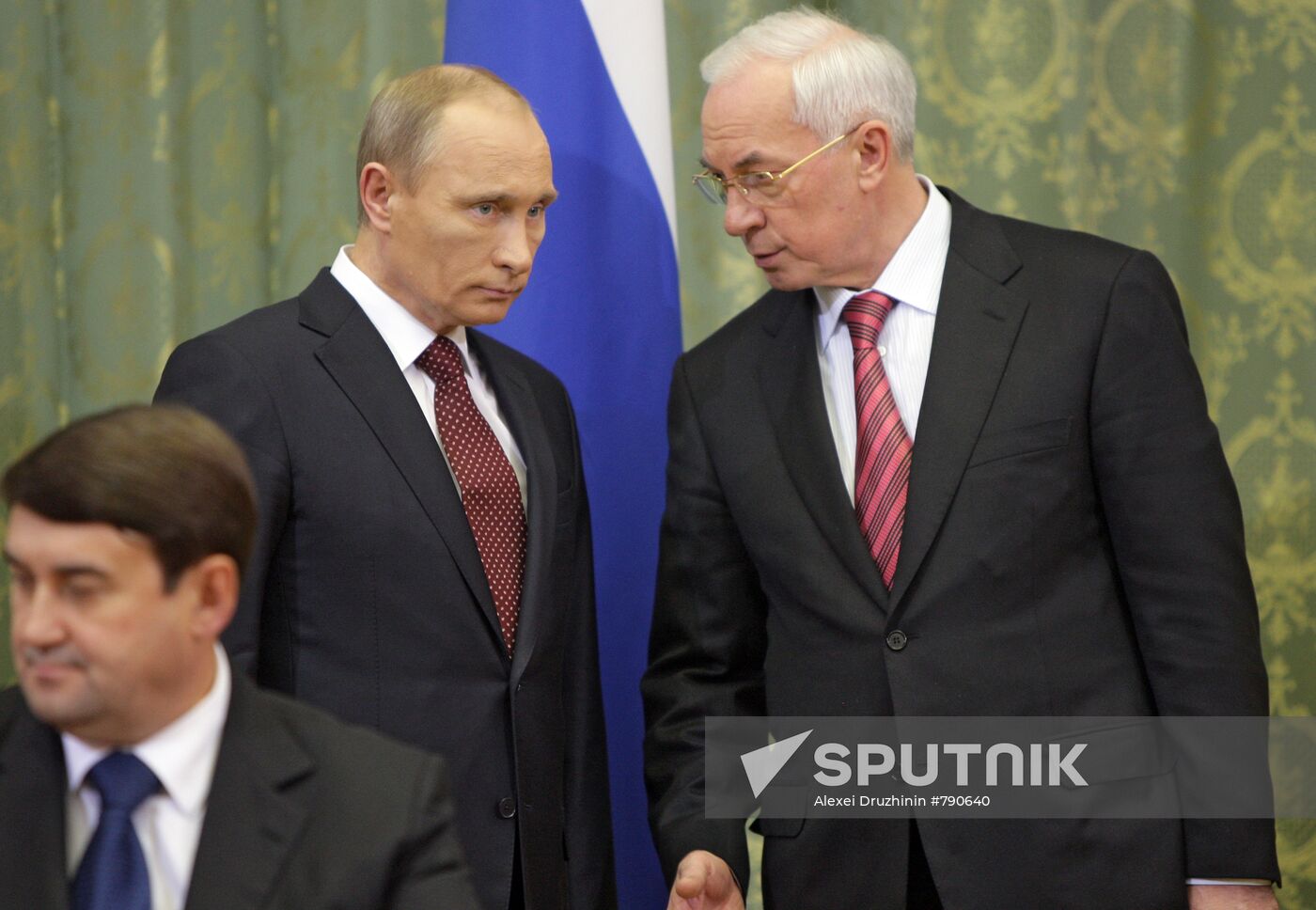 Russian-Ukrainian papers signed