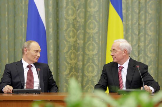 Russian-Ukrainian papers signed