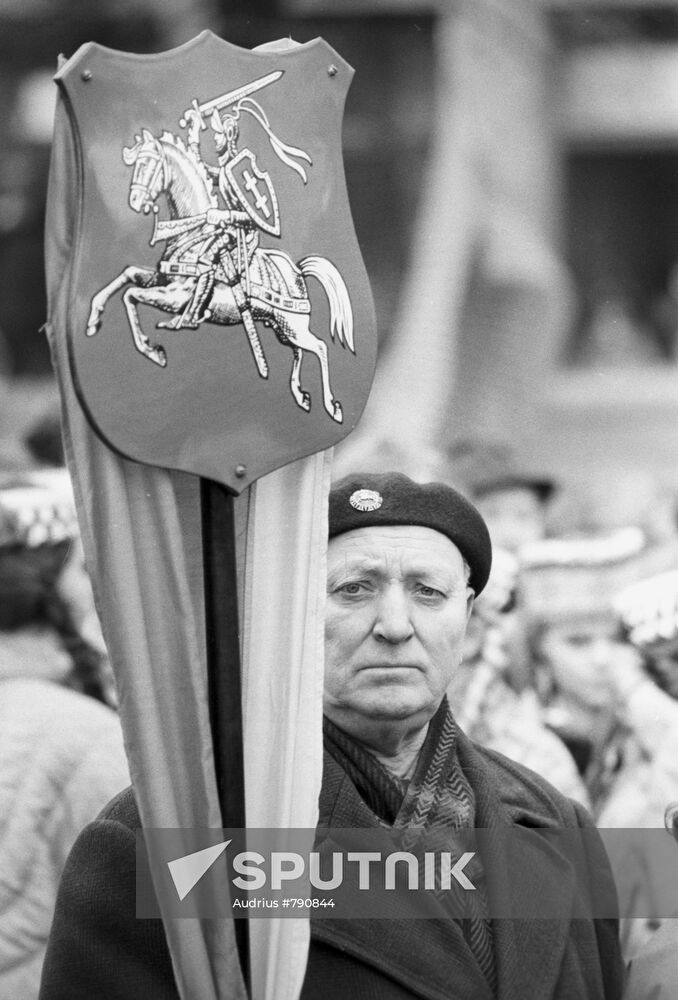 Restoration of the Monument to Freedom