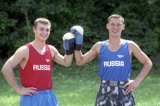 Boxers Eduard Zakharov and Oleg Saitov