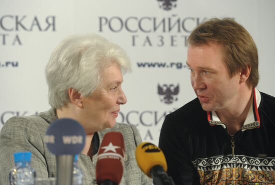 Natalya Solzhenitsyna and Yevgeny Mironov
