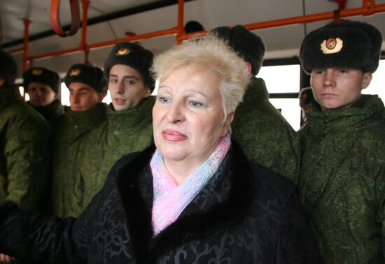 Conscripts arrive in Kaliningrad