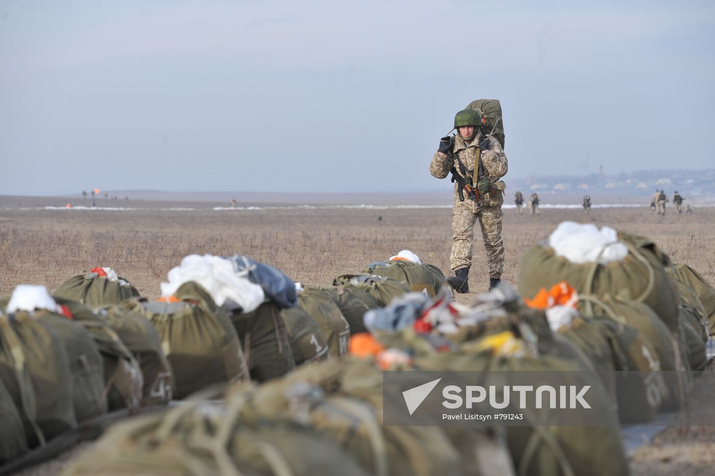 CSTO holds Interaction-2010 drills at Chebarkul training field