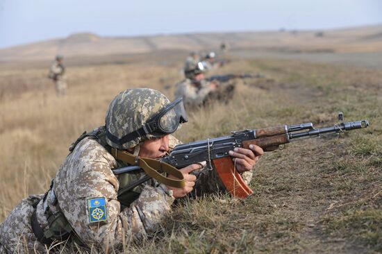 CSTO holds Interaction-2010 drills at Chebarkul training field