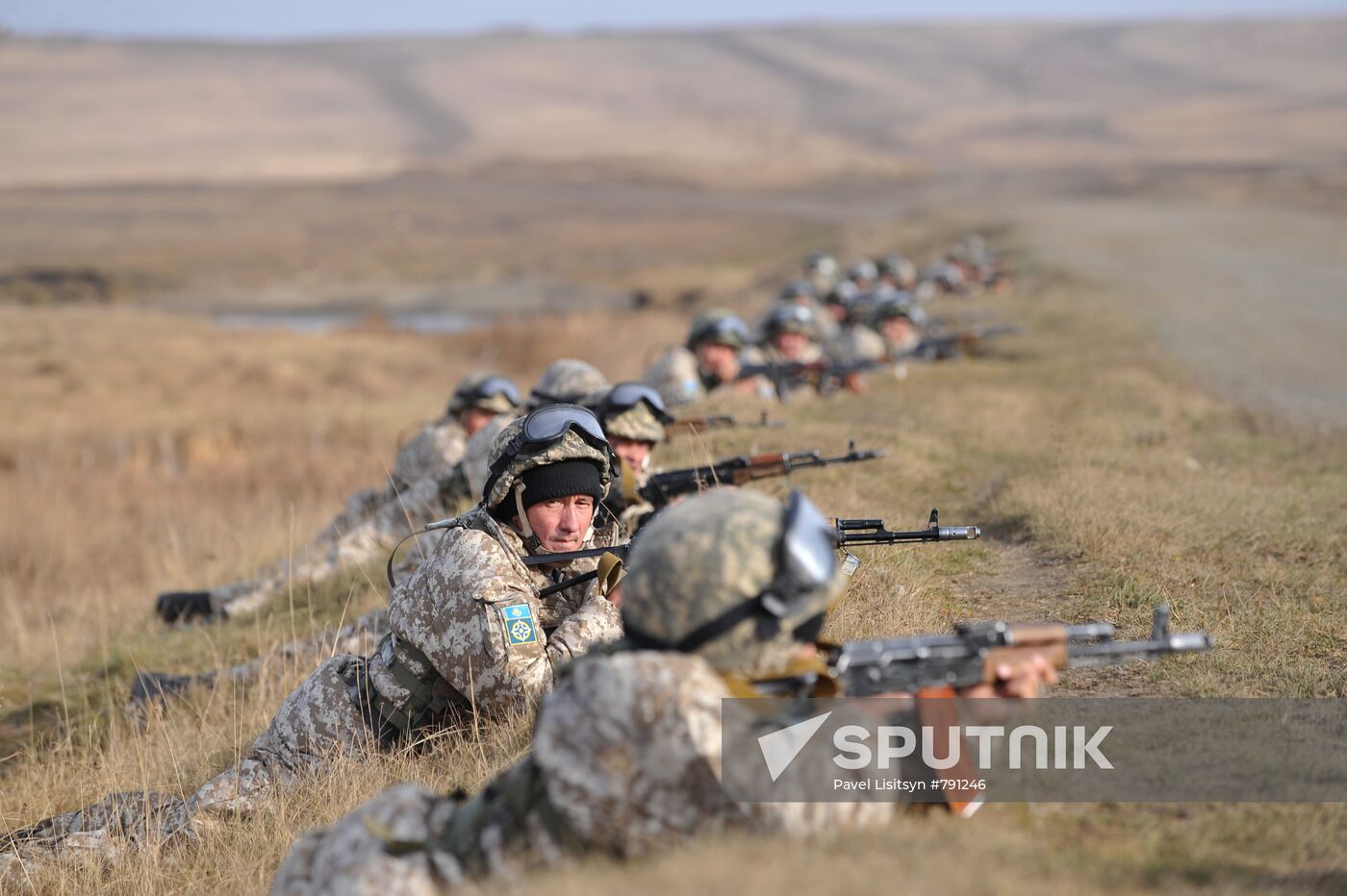 CSTO holds Interaction-2010 drills at Chebarkul training field
