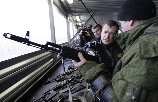 Dmitry Medvedev visits sniper school