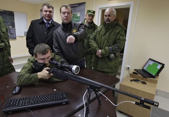 Dmitry Medvedev visits sniper training school