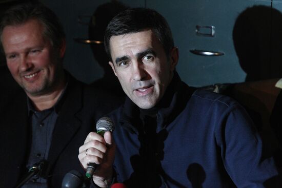 Vyacheslav Butusov, Alexander Loginov