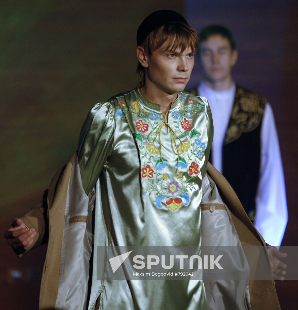 Islamic-clothes fashion contest of Muslim clothes