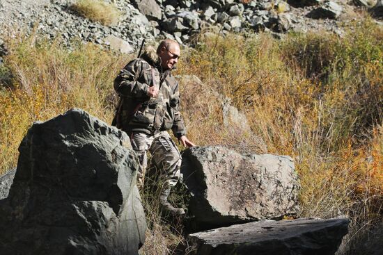 V. Putin on expedition to Ubsunur Hollow Biosphere Preserve