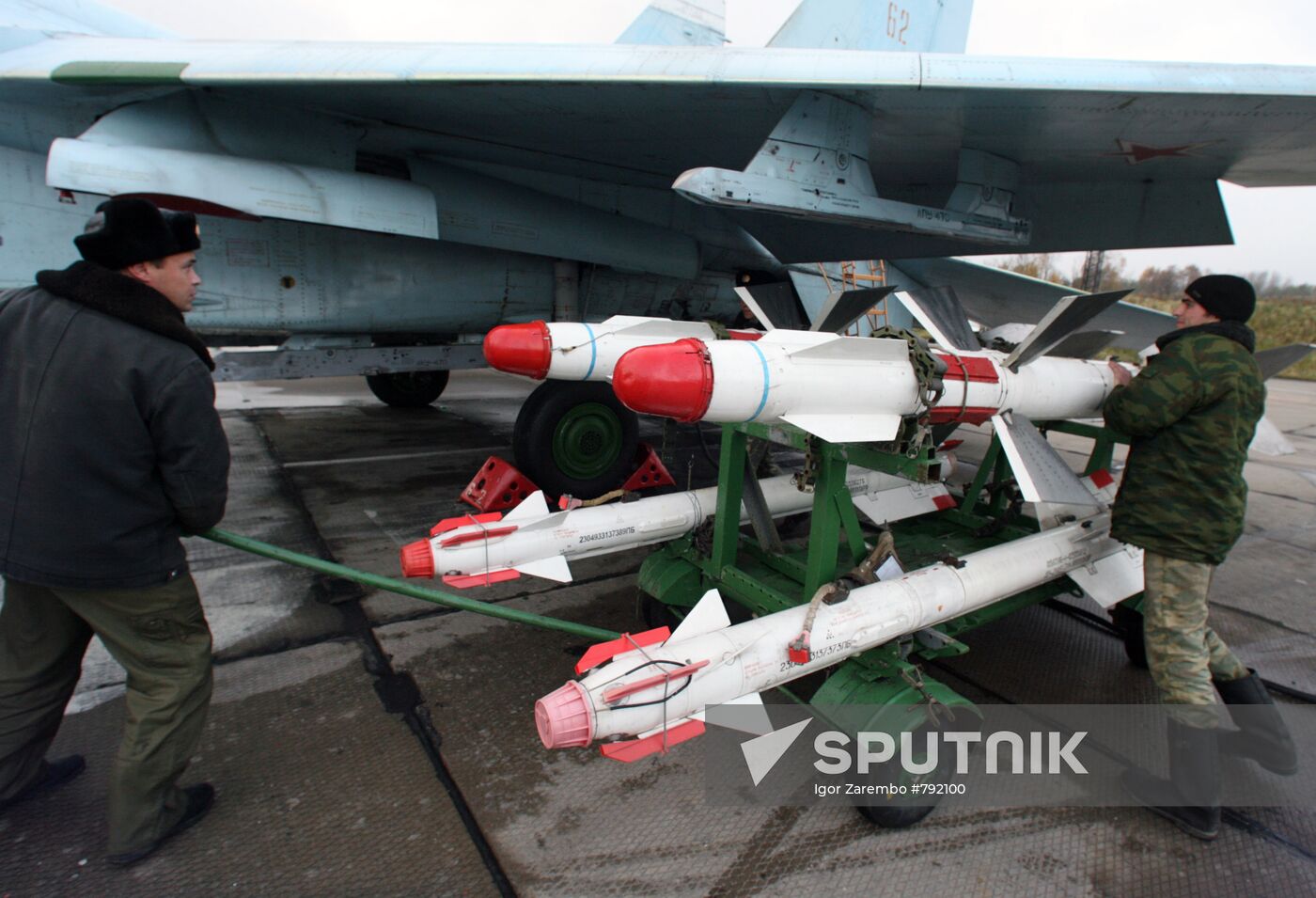 Su-27 equipped with operational missiles