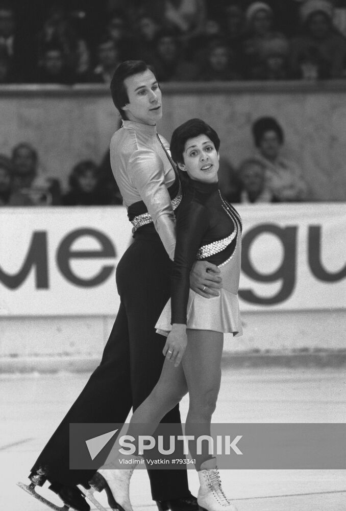 Figure skaters Irina Rodnina and Alexander Zaitsev