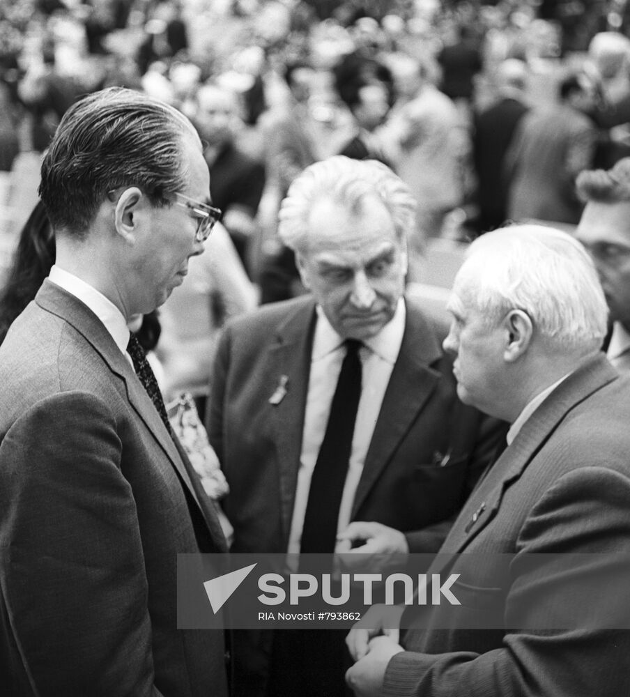 Nikolai Tikhonov, Grigory Aleksandrov, Kaoru Yasui