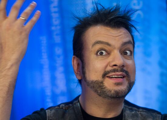 Filipp Kirkorov appears on show filmed at RIA Novosti