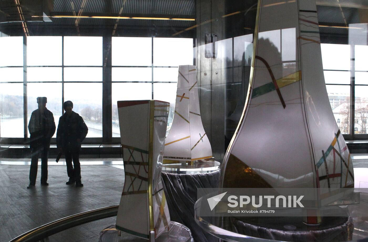 "Russian Porcelain" exhibition in Moscow subway