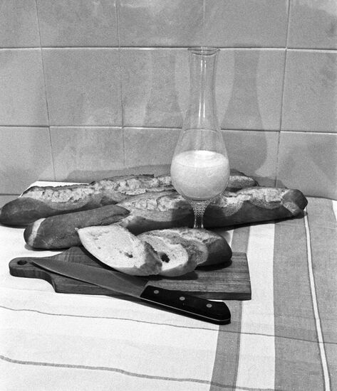 Composition with wheat bread
