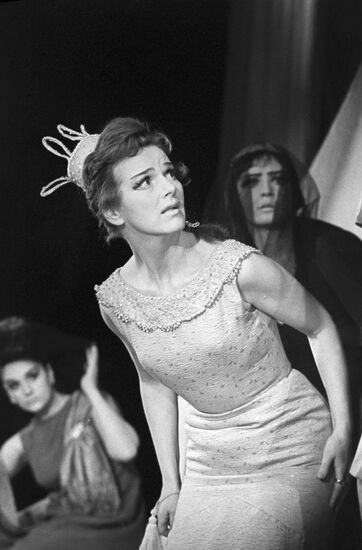 Yuliya Borisova as Princess Turandot