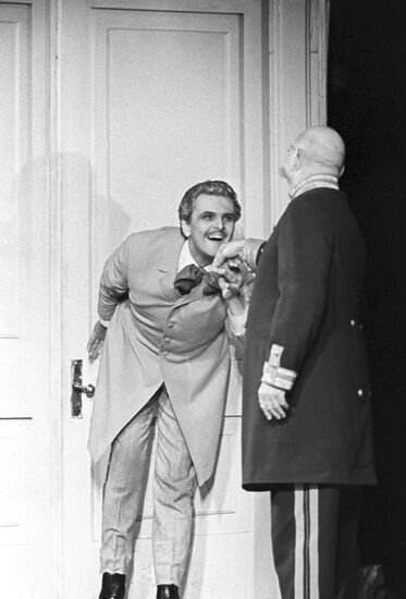 Yury Yakovlev and Nikolai Plotnikov