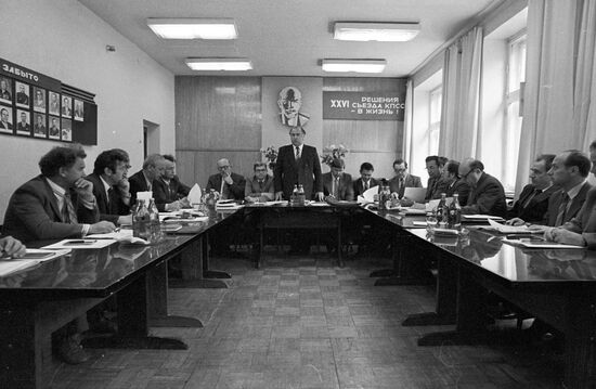 Russian ex-prime minister Viktor Chernomyrdin dies