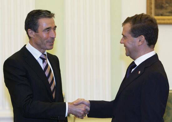 Dmitry Medvedev meets with Anders Fogh Rasmussen