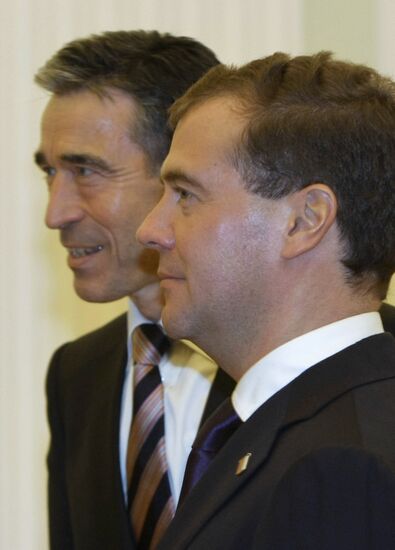 Dmitry Medvedev meets with Anders Fogh Rasmussen