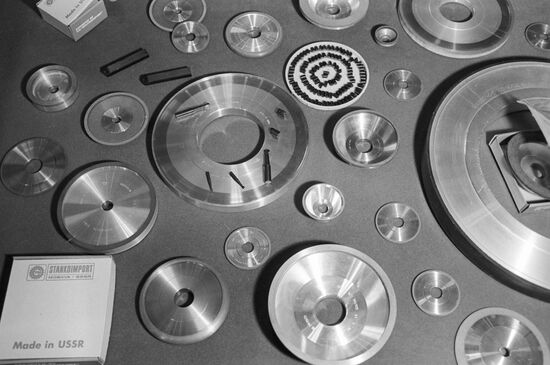 Diamond wheels and tools