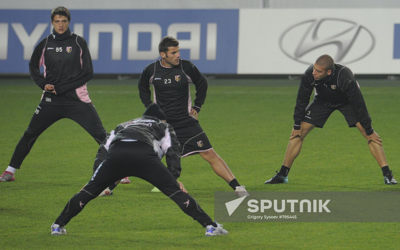 FC Palermo holds training session ahead of Europe League match