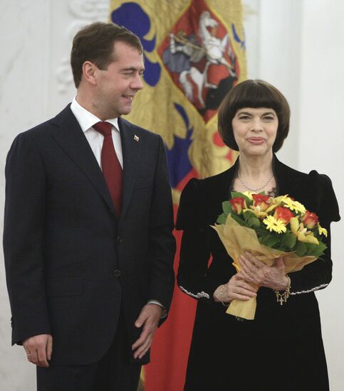 Dmitry Medvedev presents state awards in Kremlin