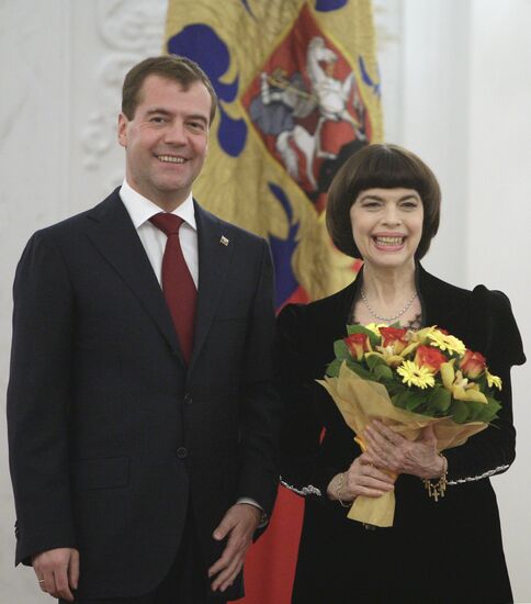 Dmitry Medvedev presents state awards in Kremlin