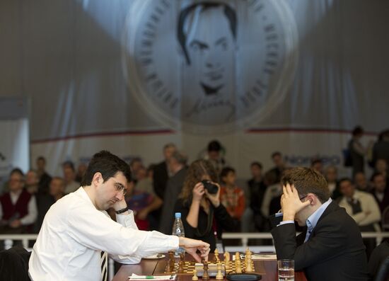 Vladimir Kramnik and Levon Aronyan