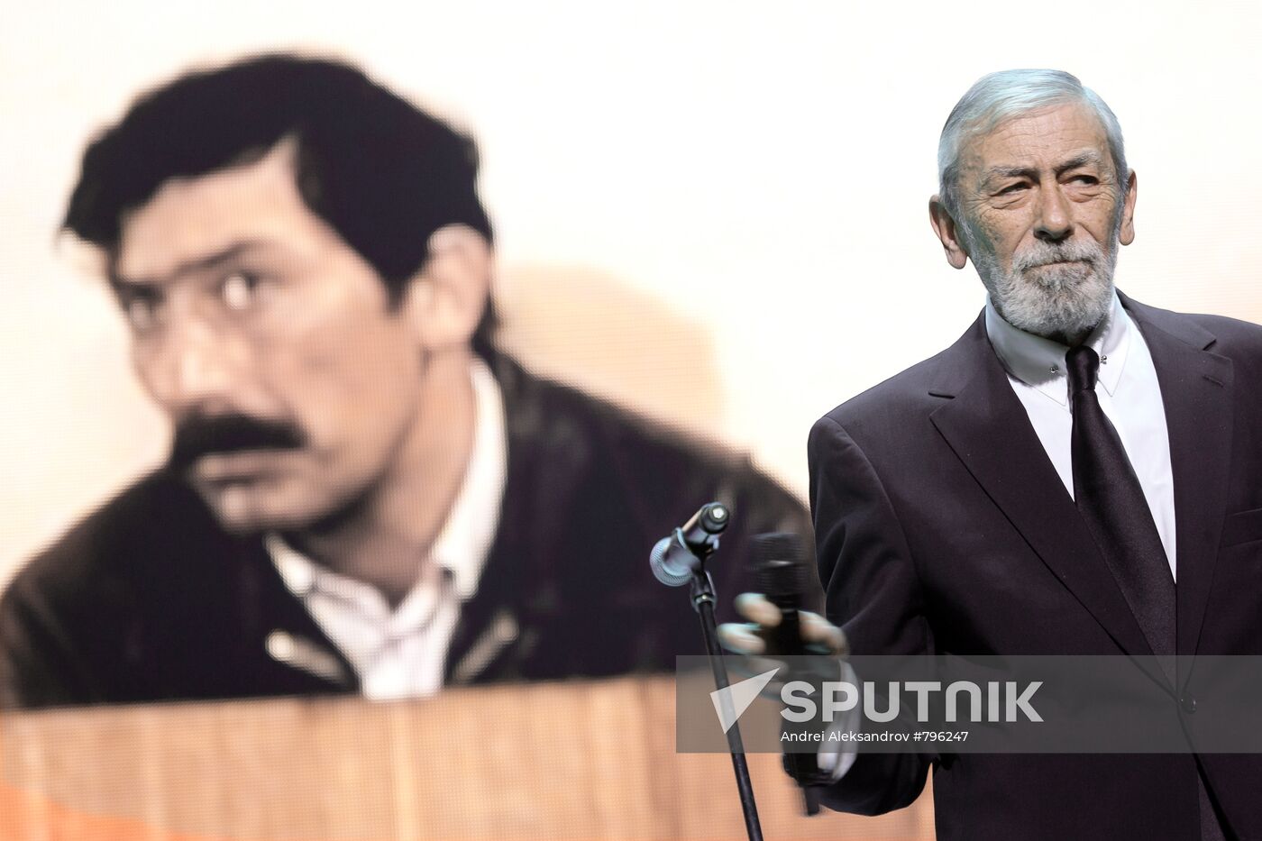 Vakhtang Kikabidze