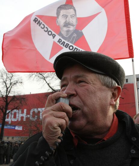 Communists march in Moscow on October Revolution day