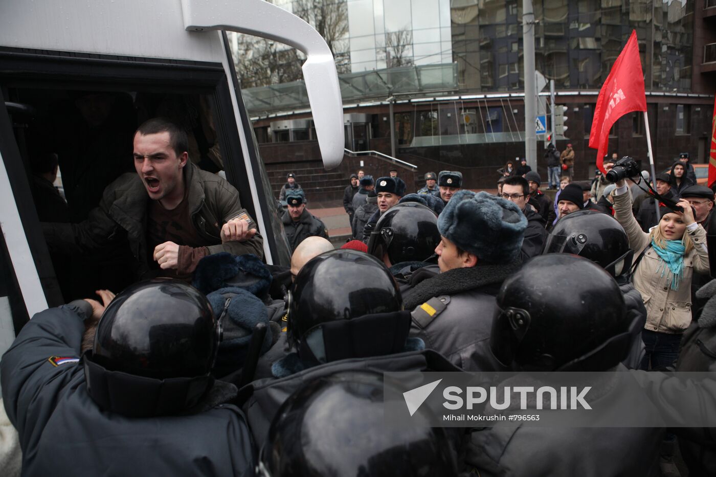 National Bolsheviks arrested before Communist rally