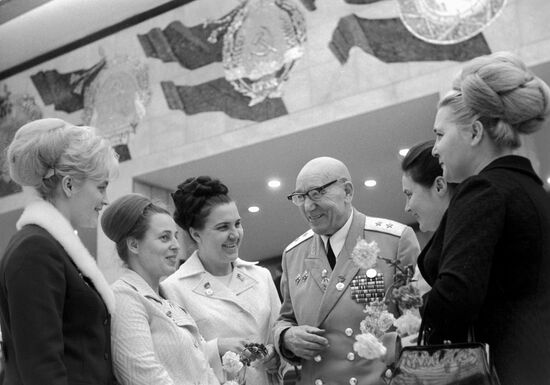 Meeting on the occasion of 50th anniversary of USSR foundation