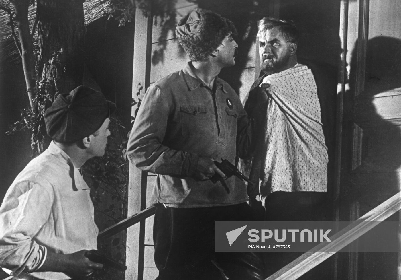 Scene from movie Virgin Soil Upturned