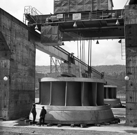 Turbine wheels at construction of Krasnoyarsk Water Power Plant