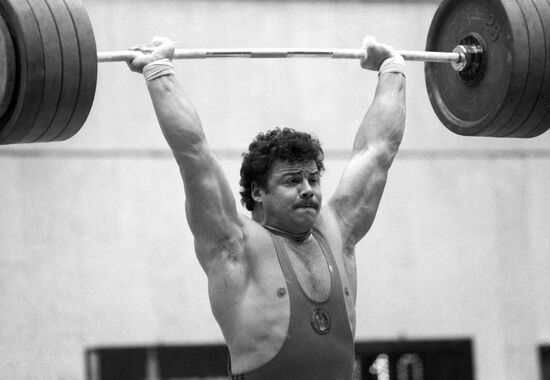 Weight lifter Alexander Kurlovich