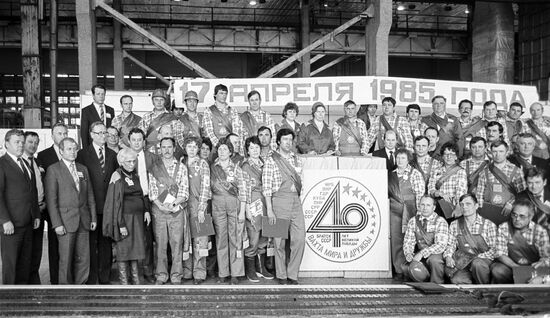 Workforce of the Bratsk timber processing complex