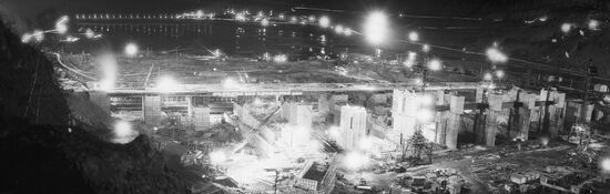 Construction of Krasnoyarsk hydro-power plant